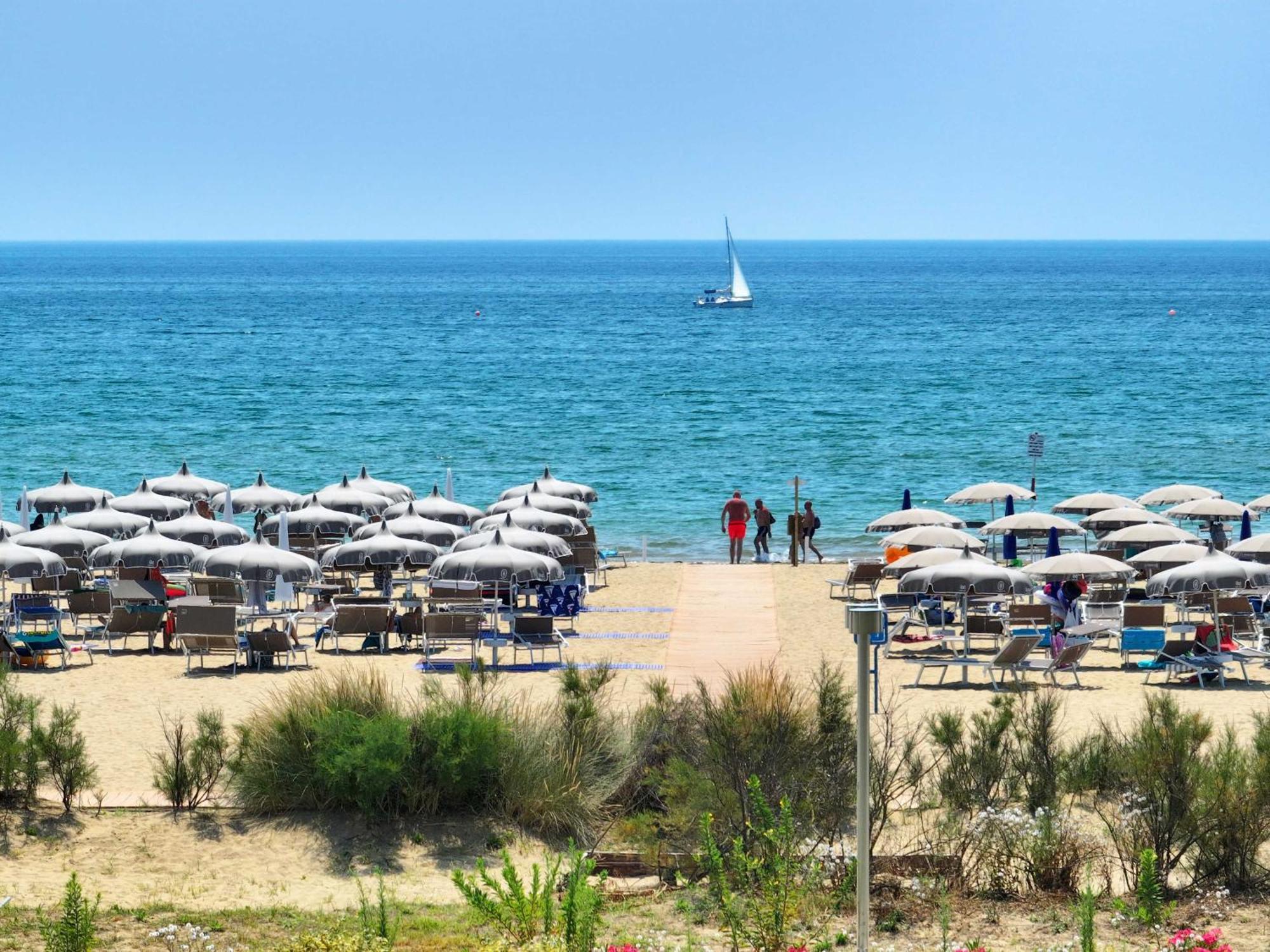Il Tridente Camping Village Бибионе Экстерьер фото