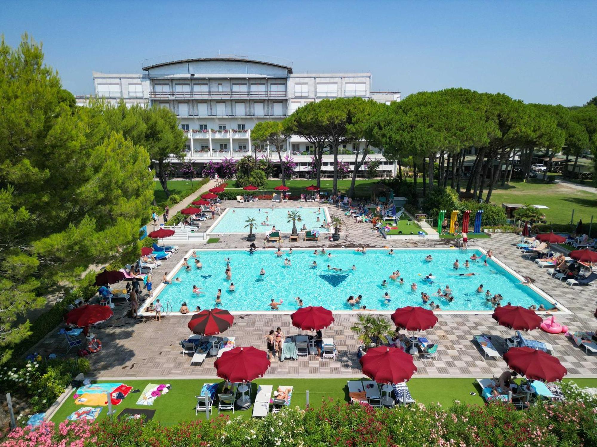 Il Tridente Camping Village Бибионе Экстерьер фото