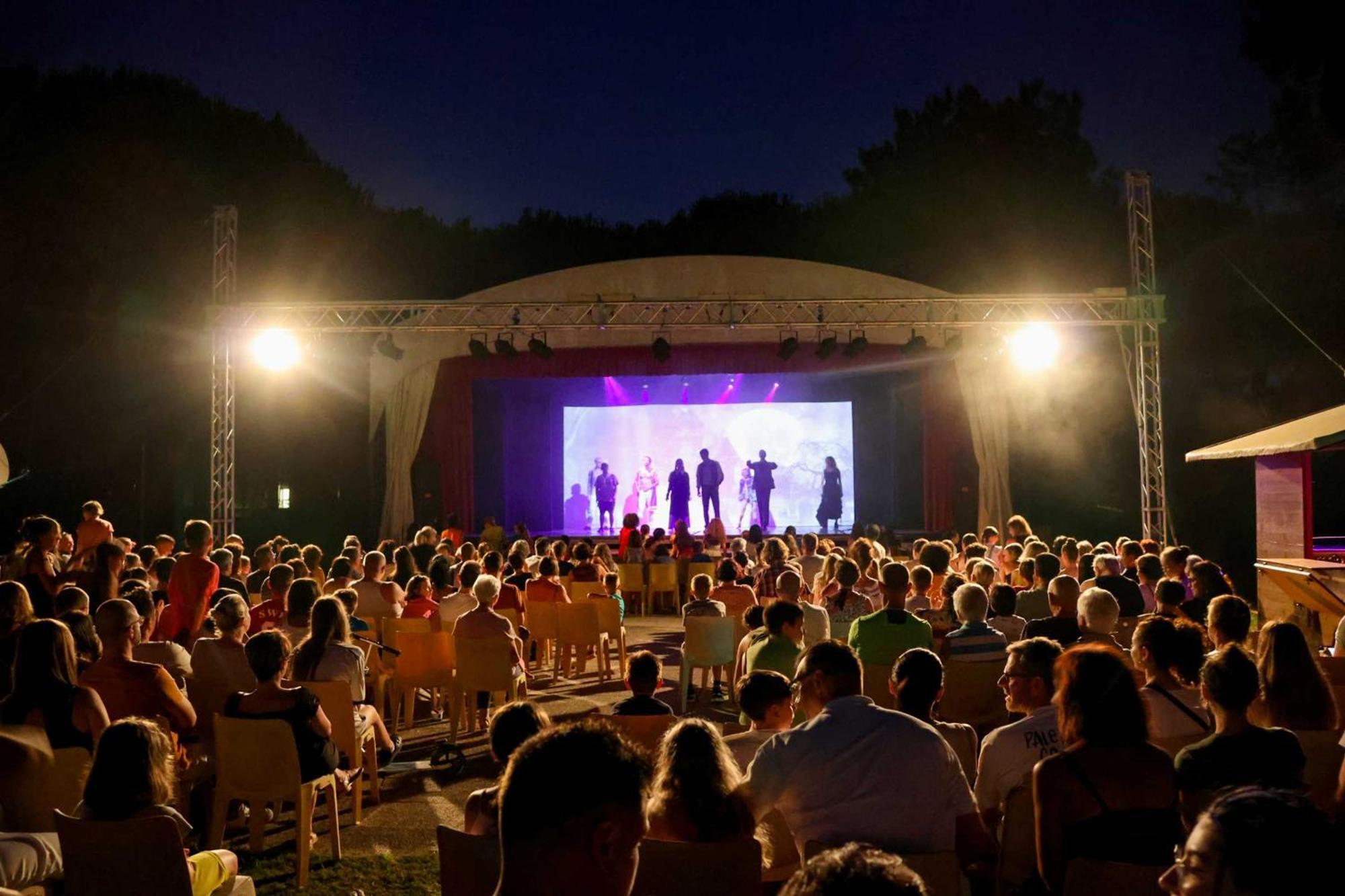 Il Tridente Camping Village Бибионе Экстерьер фото