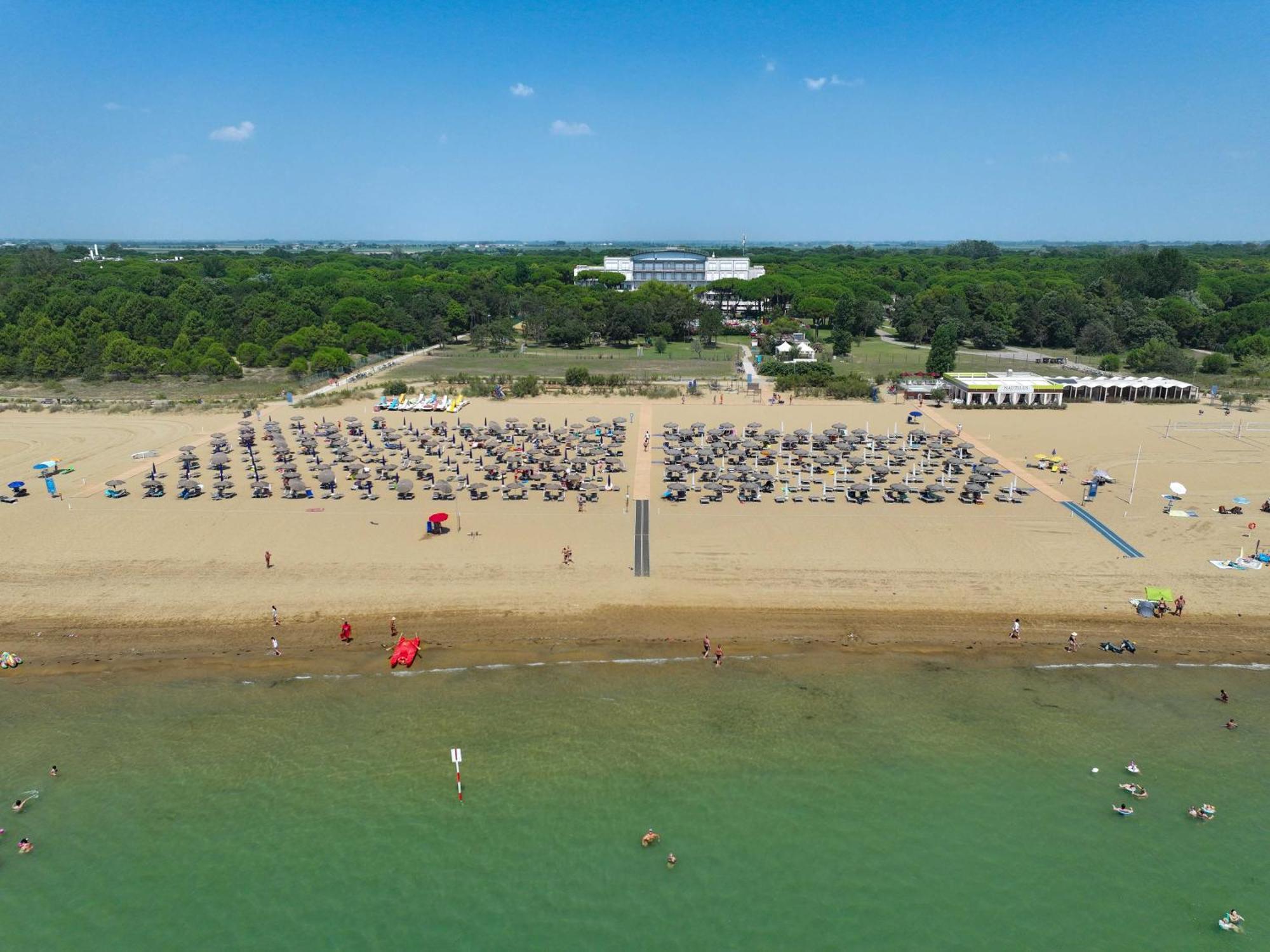 Il Tridente Camping Village Бибионе Экстерьер фото